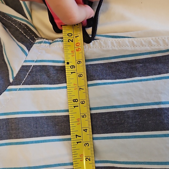 American Eagle Monochrome Striped Button-Down Shirt - Picture 5 of 6